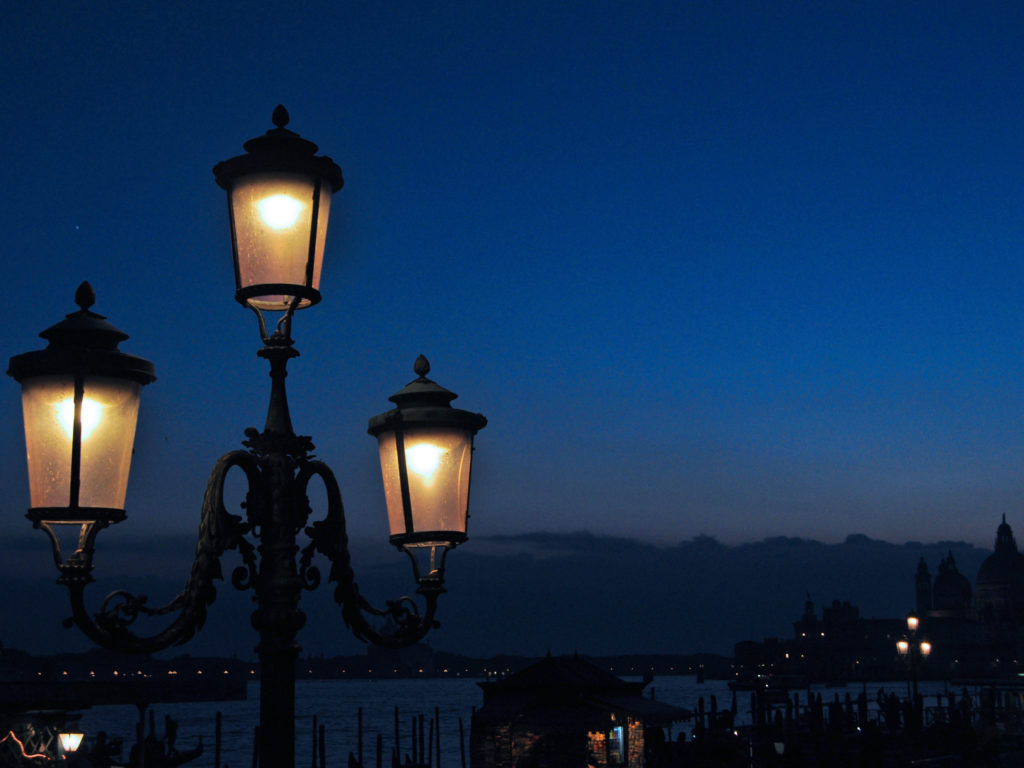 Attrazioni Venezia. Tour di notte