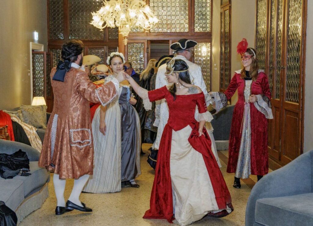 Cenone di Capodanno Venezia con festa in costume