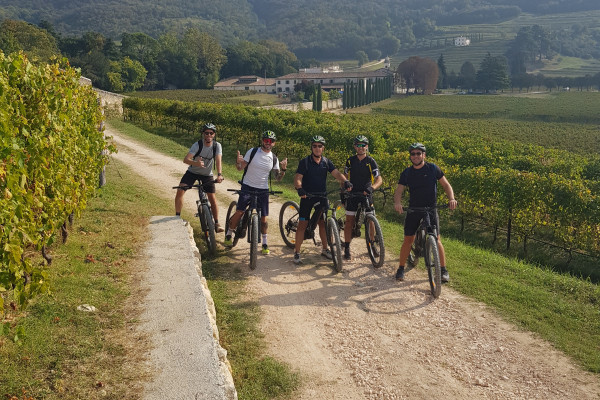 Tour bici addio al celibato Lago di Garda