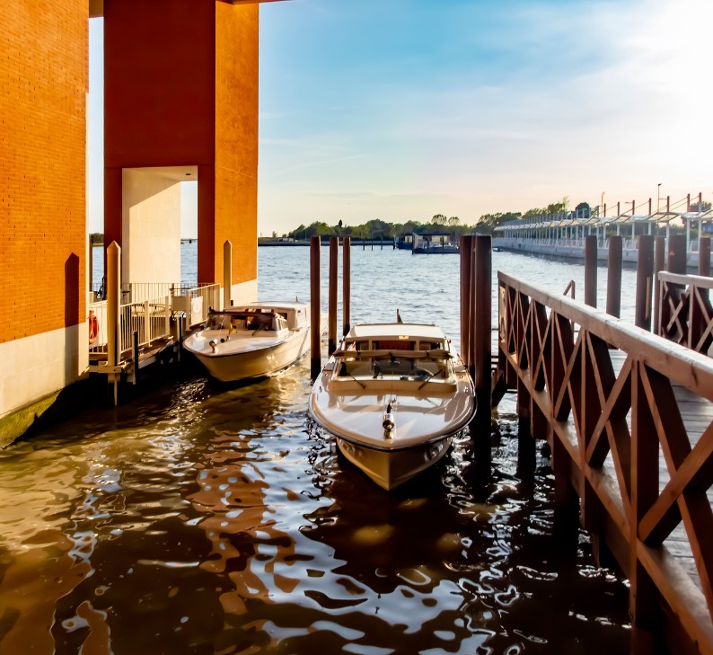Venice Airport water taxi​