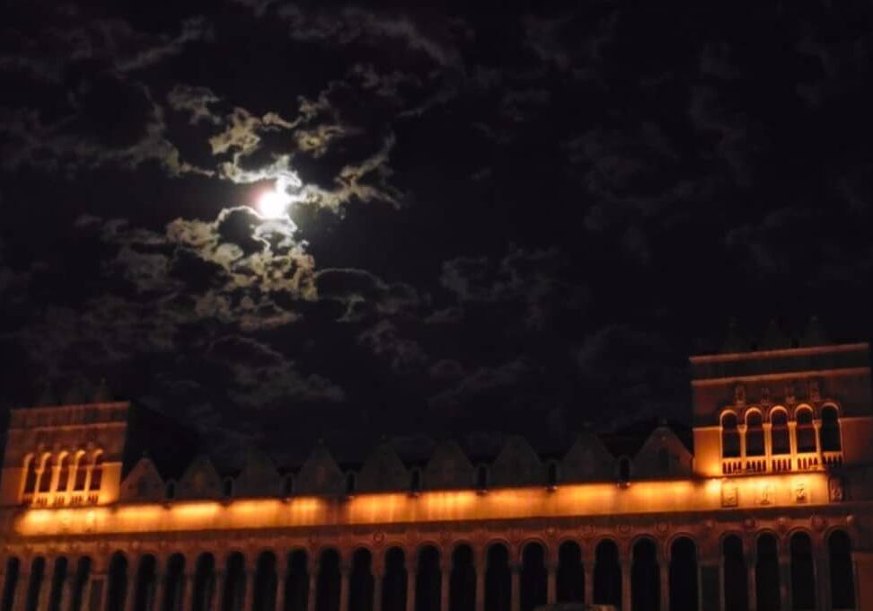 Ghosts and legends walking tour in Venice