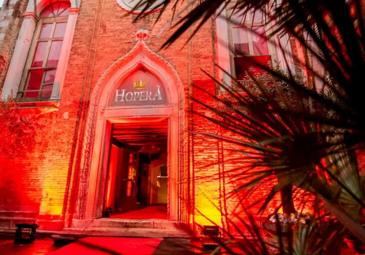 Capodanno Hoperà Glass Cathedral Murano