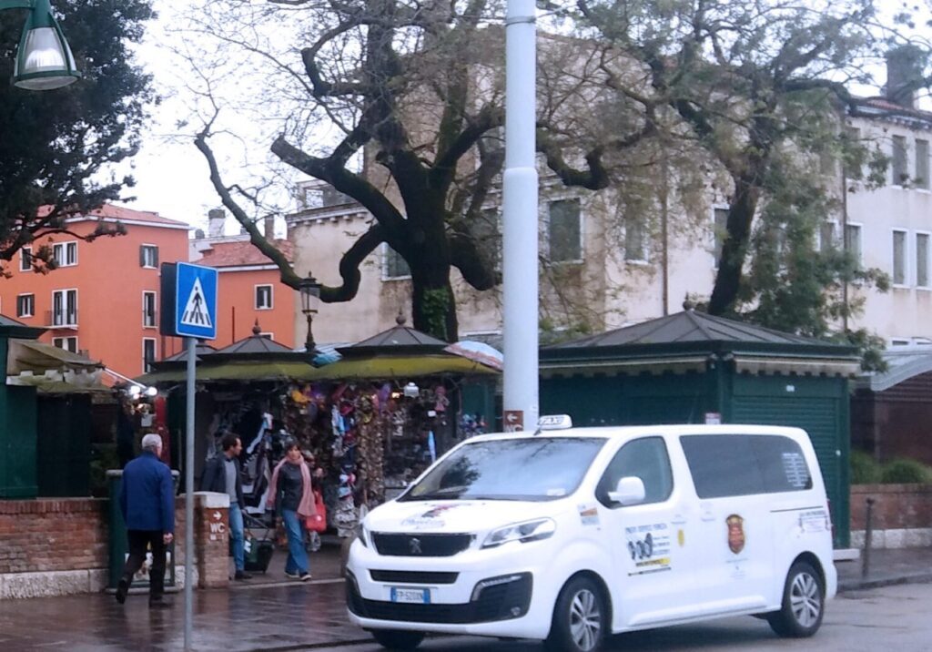 Da Venezia a Treviso aeroporto taxi NCC