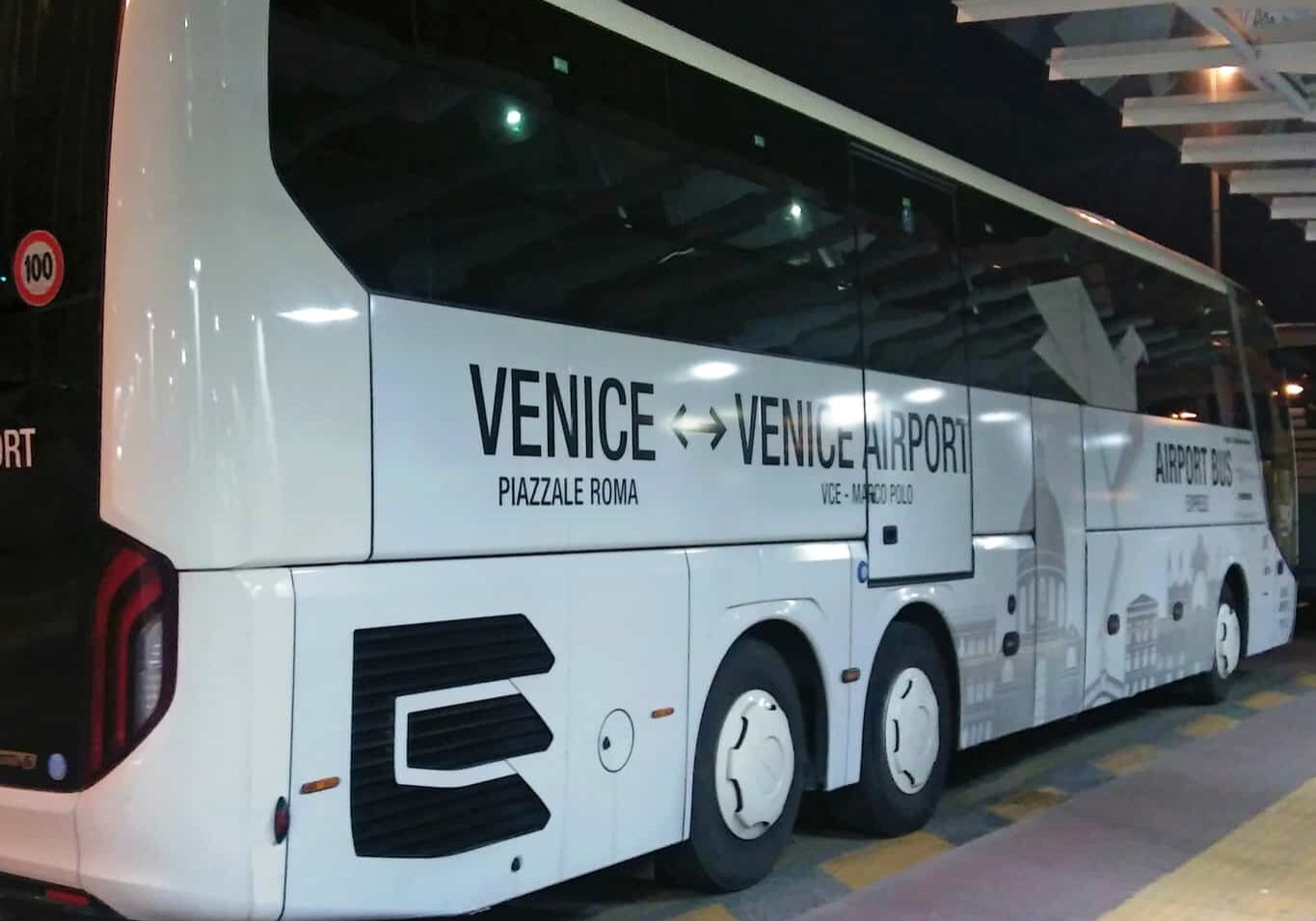 Raggiungere Venezia dall`aeroporto Marco Polo in bus Express ATVO