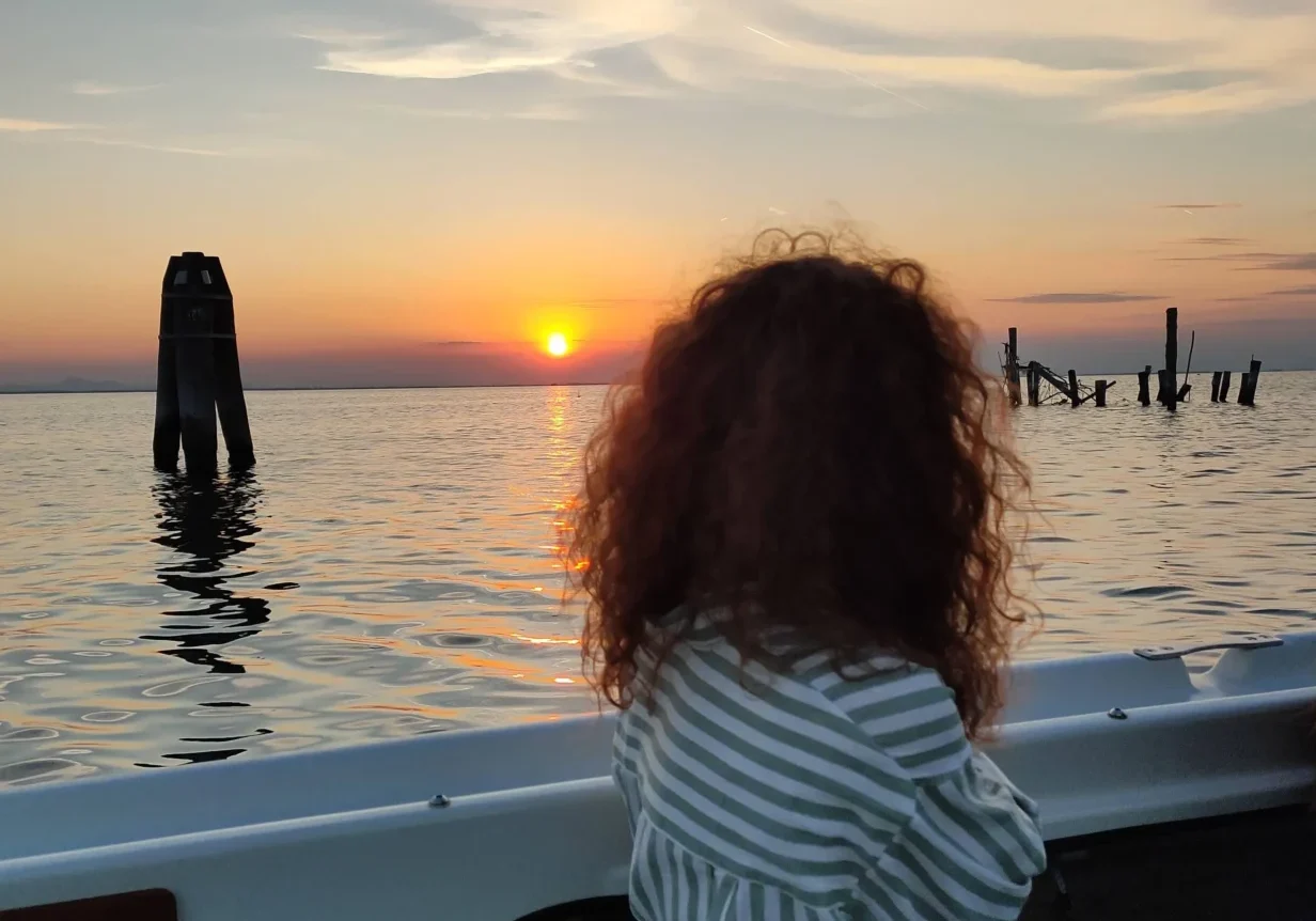 tramonto chioggia barca