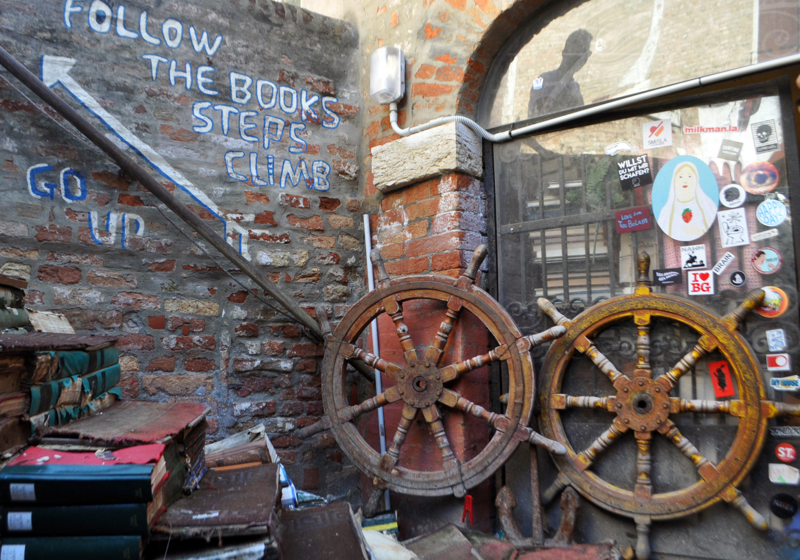 Venezia in un giorno. Libreria Acqua Alta